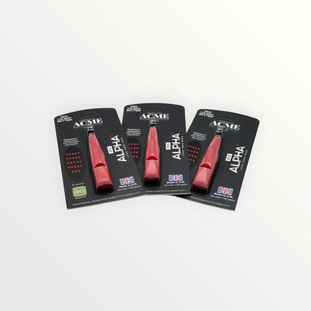 Drei rote Acme Alpha Hundepfeifen in Verpackung für Acme Alpha Hundepfeife 211,5