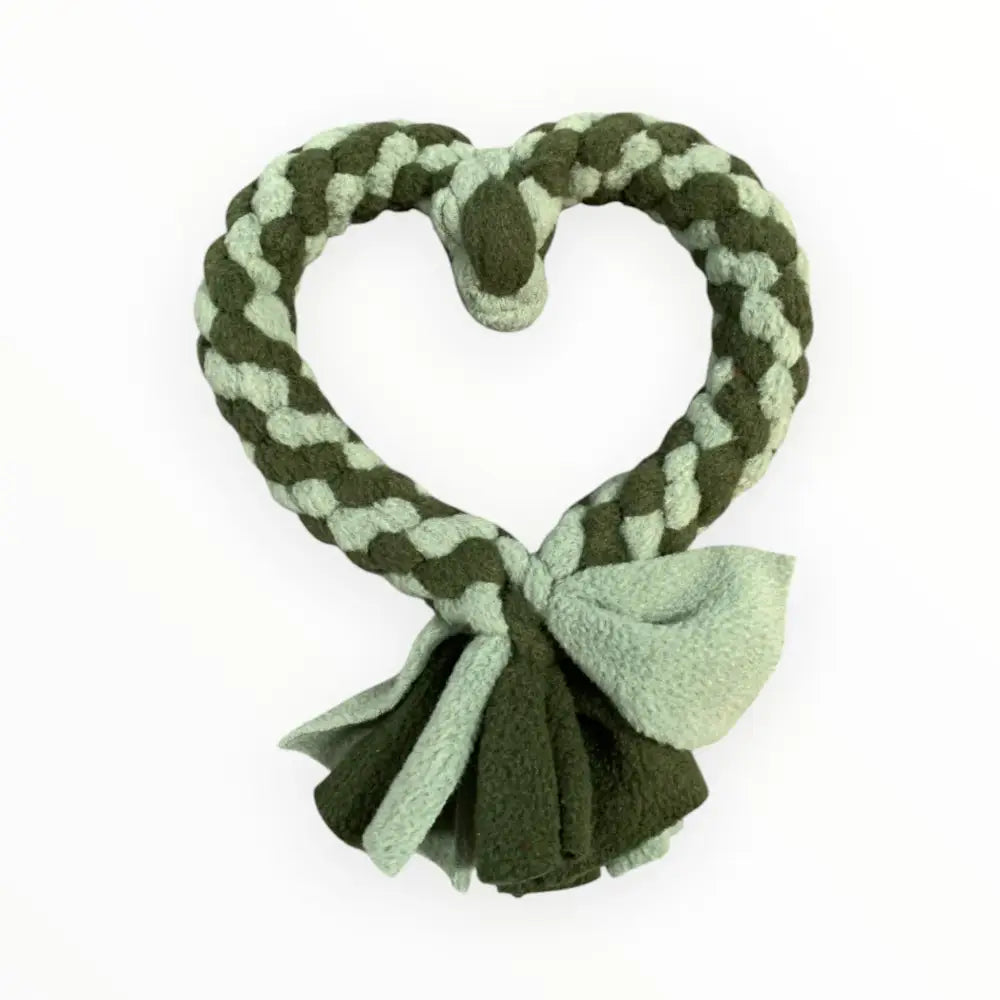 Herz Zergel Green Forrest mit braunem Zergel und Stofffransen, perfekt für herz lieben