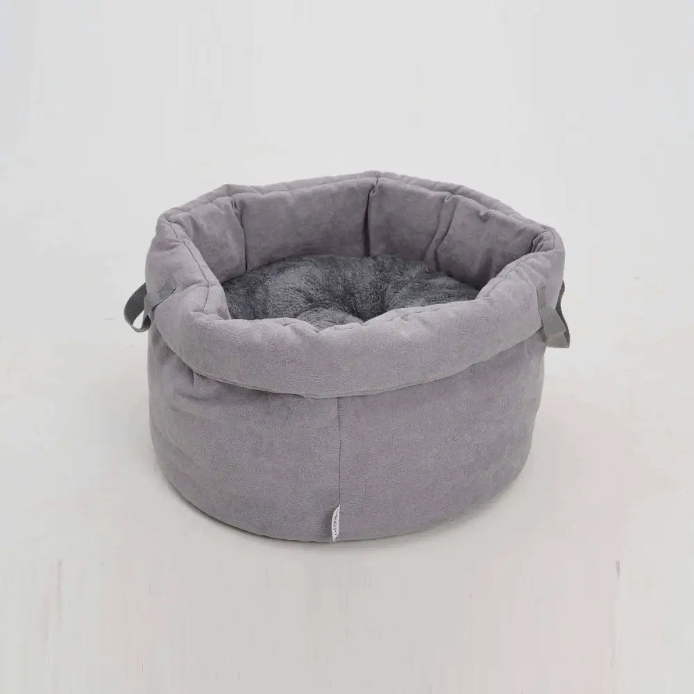 Graues hundekörbchen little basket mit weicher, gepolsterter außenfläche und flauschigem innenfutter