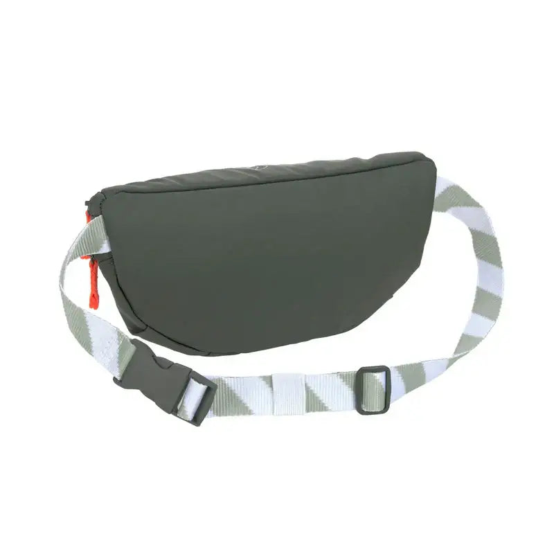 Dark grüner Leckerlibeutel Enja mit leckerli-fach und gepolstertem Hundespielzeug-Design