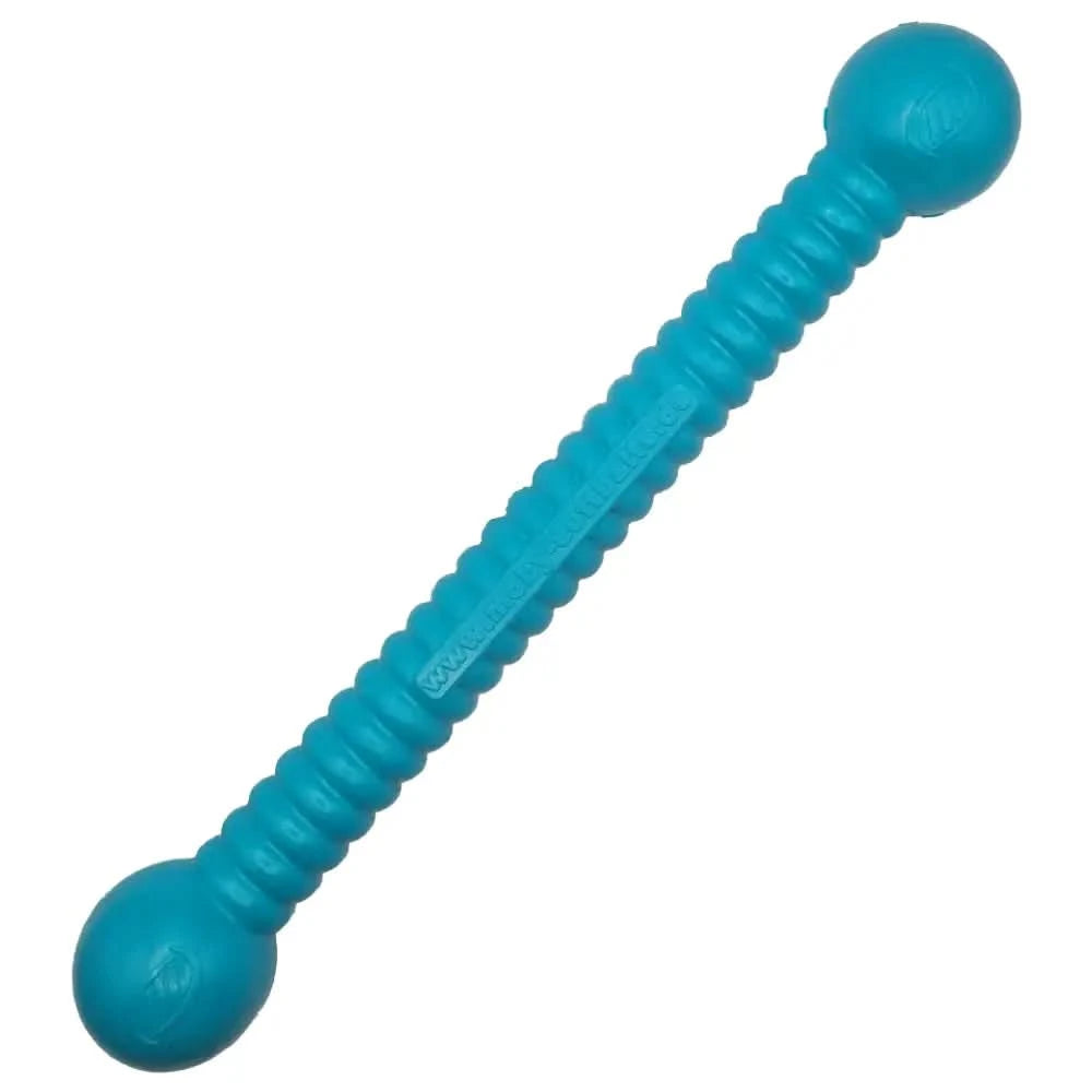 Turquoise moby dog stick aus robustem plastik mit texturierter segmentierter struktur und abgerundeten kugelenden für deinen hund