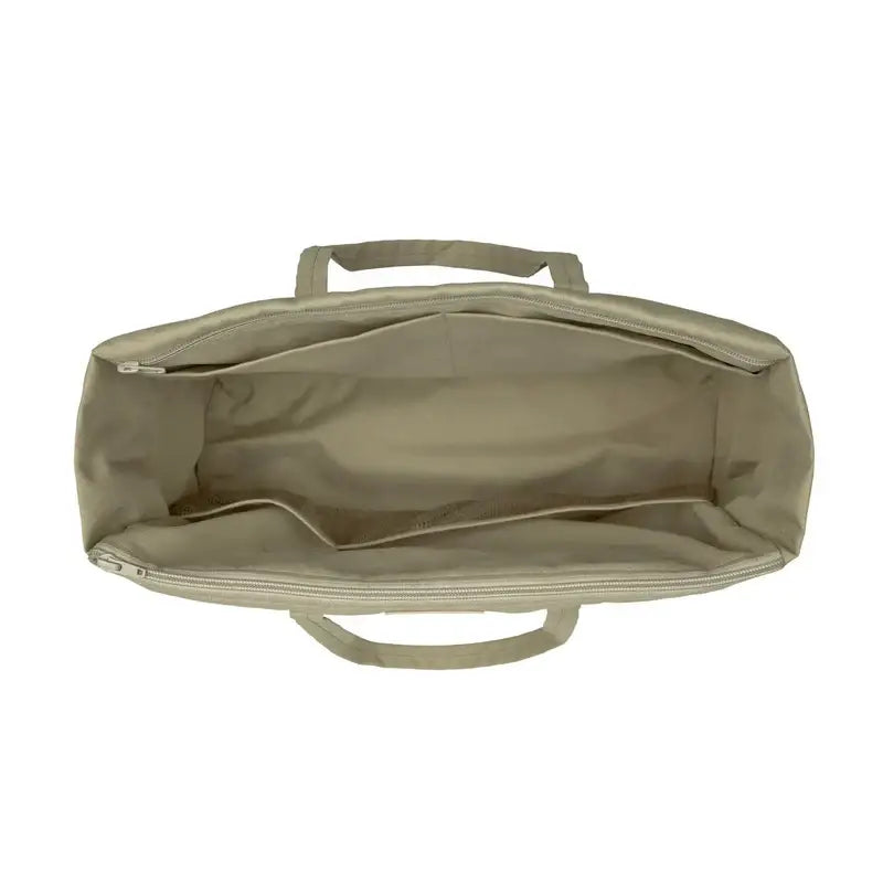 Leere lightfarbene Palopa Organizer Tasche Jari, idealer Multitalent Organizer für Hundereisen