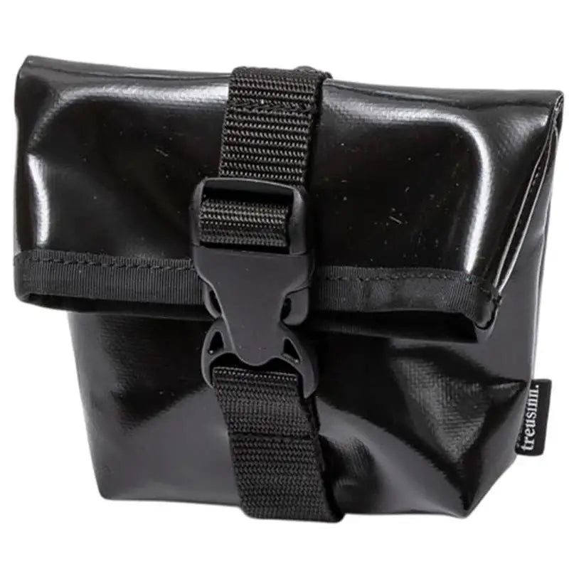 Schwarze glänzende nylontasche treusinn ideale begleiter mit schwarzem gurt und schnalle für hundespielzeug und hundehalsband