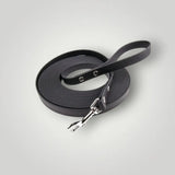 Coiled Biothane® Schleppleine mit hochwertiger Verarbeitung und silbernem Clip