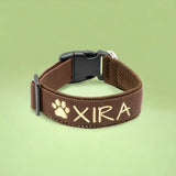 Braunes Hundehalsband mit Namen und Pfotenmuster, atmungsaktive 3D-Airmeshpolsterung