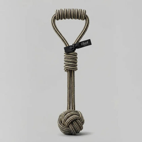 L’floof rope tug robustes baumwoll-seilspielzeug mit gedrehtem griff und knotenball in schwarz und beige