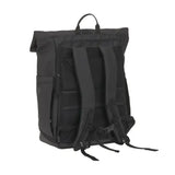 Schwarzer Rolltop Rucksack Yoska mit gepolsterten Trägern und Rückenpanel