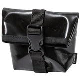 Schwarze glänzende nylontasche treusinn ideale begleiter mit schwarzem gurt und schnalle für hundespielzeug und hundehalsband