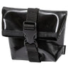 Schwarze glänzende nylontasche treusinn ideale begleiter mit schwarzem gurt und schnalle für hundespielzeug und hundehalsband